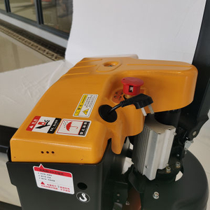 Chariot élévateur de batterie au lithium d'équipement de levage de transpalette de Jiangmen Clg2015W3/E