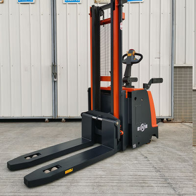 Nouveau moteur à courant alternatif Jiangmen main transpalette chariot élévateur gerbeur Cdd-Dq
