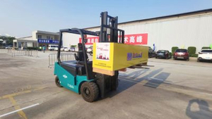 Onen China a fabriqué un chariot élévateur de construction réglable avec CE/TUV GS testé