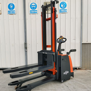12 mois 1600mm-5500mm Jiangmen matériel de manutention chariot élévateur empileur